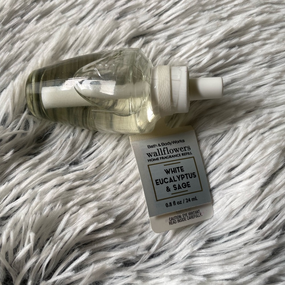 White Eucalyptus & Sage Wallflower